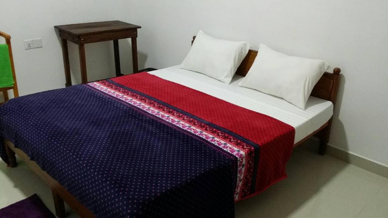 Tea Breeze Motel Nallathanniya Buitenkant foto