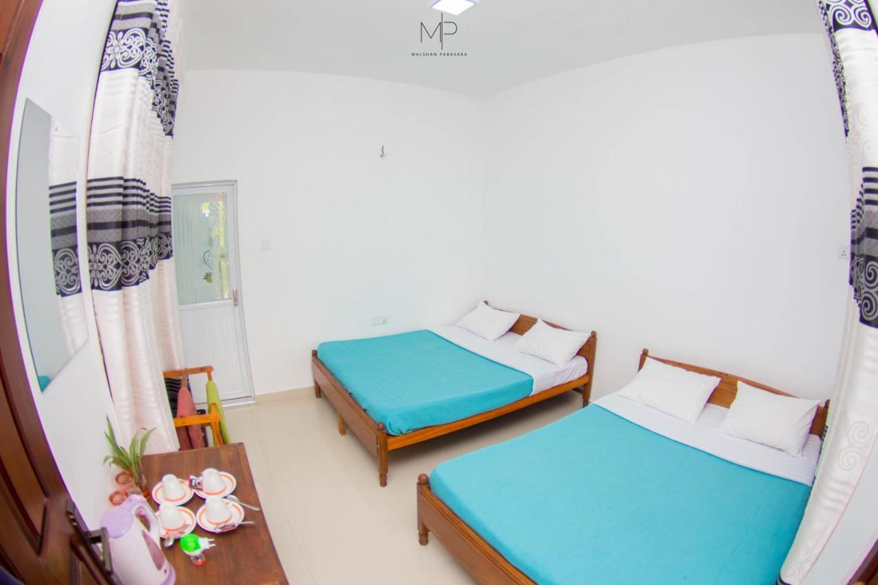 Tea Breeze Motel Nallathanniya Buitenkant foto